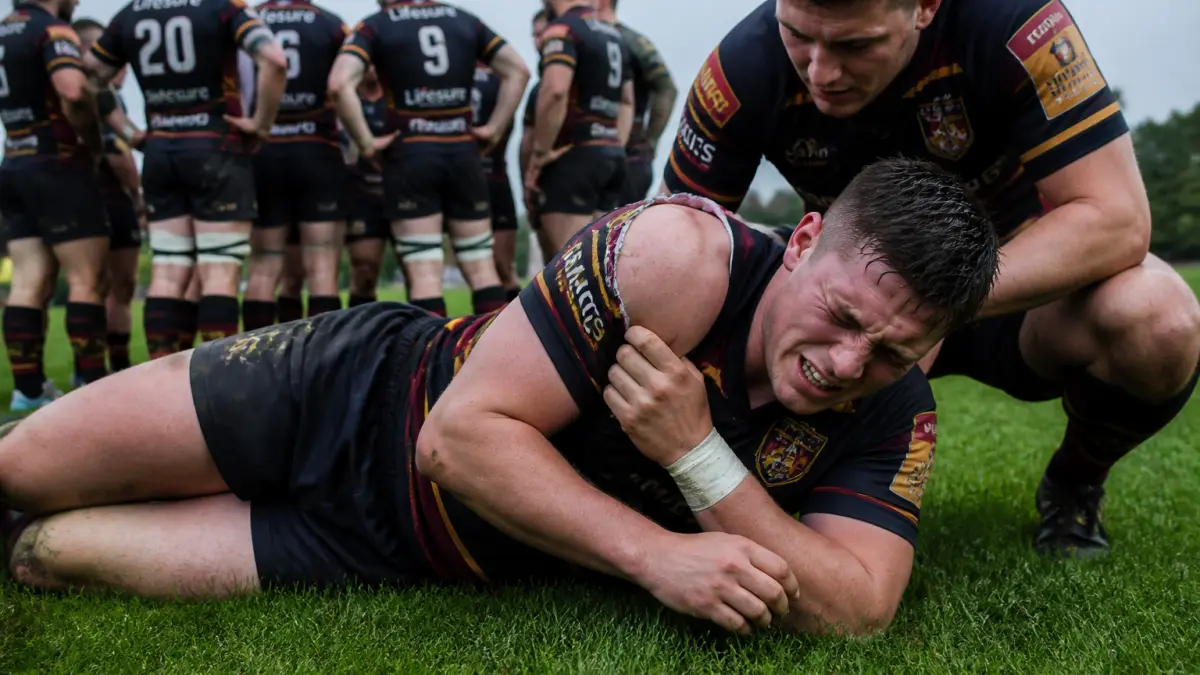 Rugby scapulaire : tout savoir sur cette blessure
